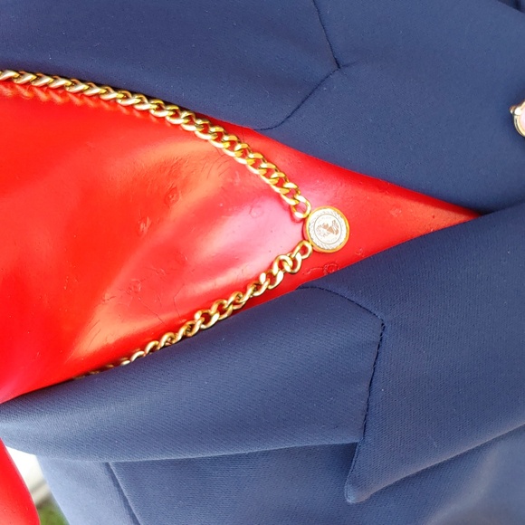 Queen Elizabeth 18K Gold Plated Coin Pendant with 16 Inch Chain - Picture 2 of 14